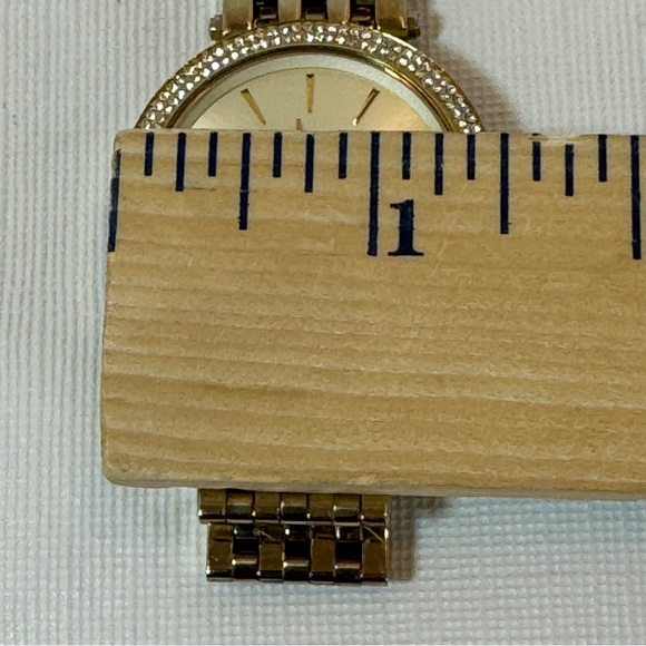 Michael Kors Darci Watch MK-3191 Gold Tone Pave Crystal Needs Battery - Picture 8 of 10